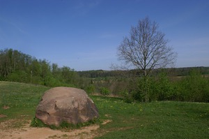 Abavas velnala un velnakmens, Höhle