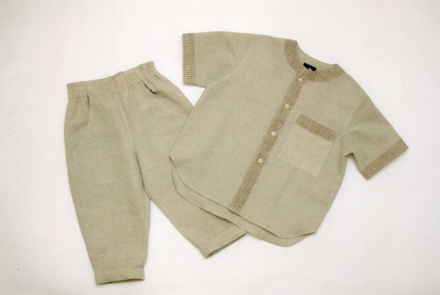 Linen clothes for children 