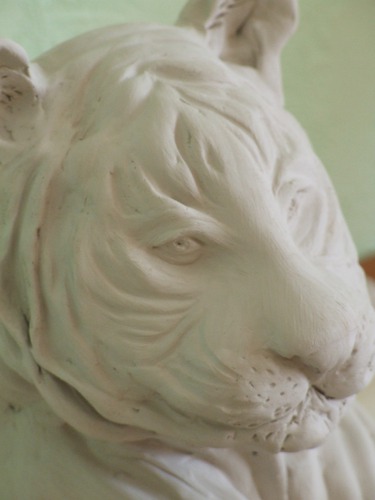 porcelāna skulptūra TIGERIS