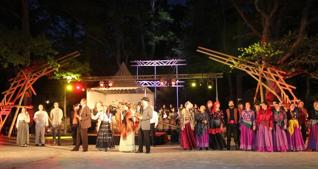 2015. gada Kandavas novada svētki. Muzikālā mistērija 