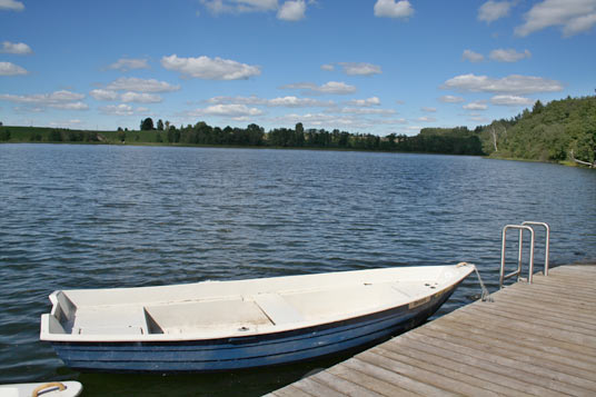 Recreation by lakes