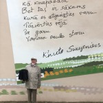 Autors Knuts Skujenieks pie savas dzejas sienas. 15.09.2018.