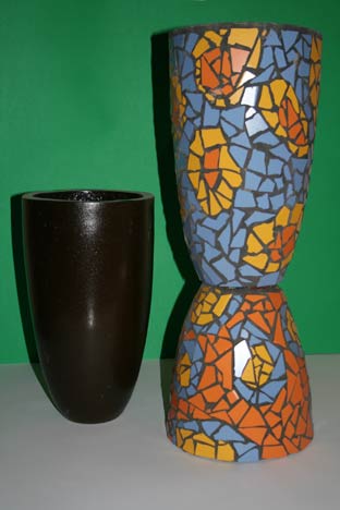 Keramikas vāžu komplekts- mozaīkas tehnika.