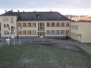 Nautrēnu vidusskola, Oberschule