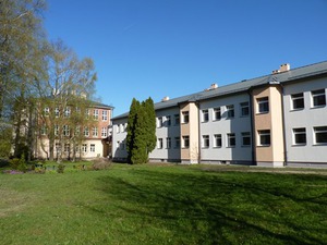 Nīcas vidusskola, Oberschule