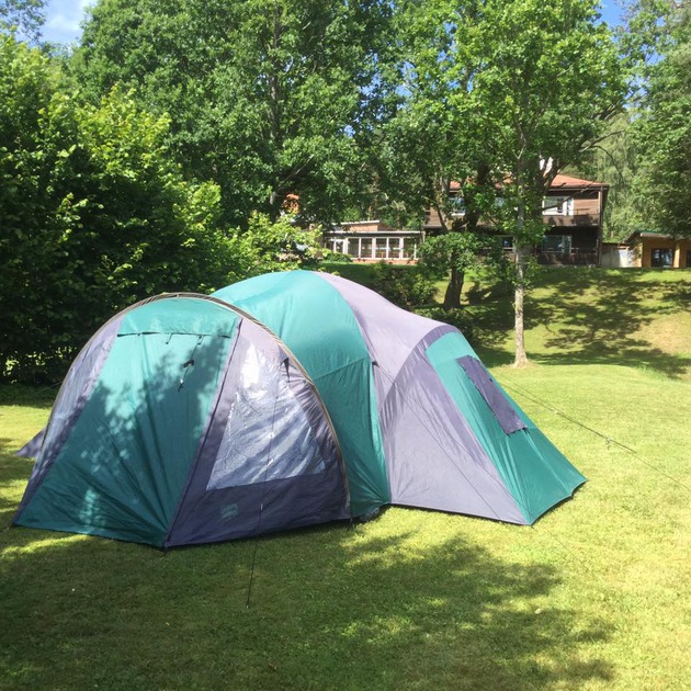 Tent places