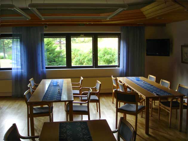 Rooms for relaxation and guests