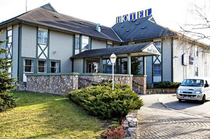 AIRPORT Hotel Māra, viesnīca