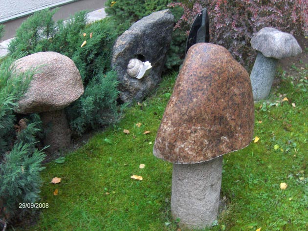 Dārza skulptūras un vides objekti