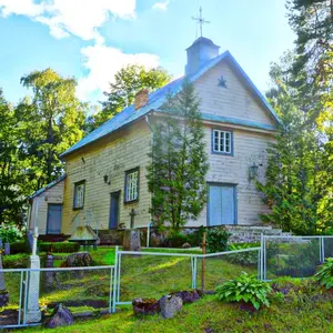 Ambeļu Svetā Jura Romas katoļu baznīca, Kirche