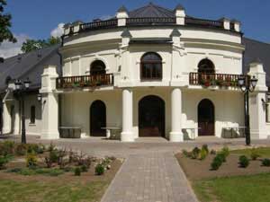 Vecgulbenes muiža, Hotel