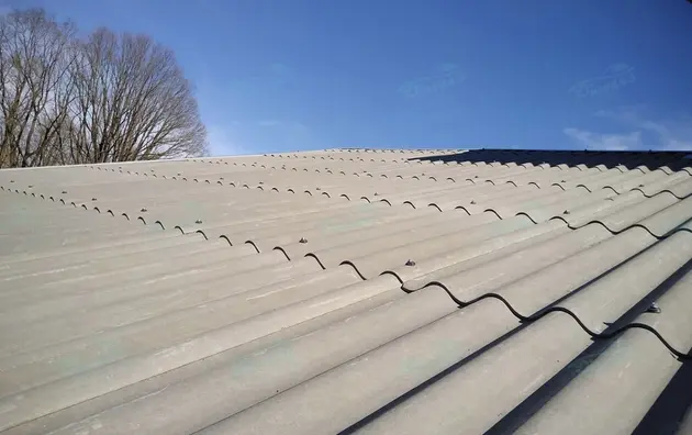 Installation of asbestos-free slate roofs