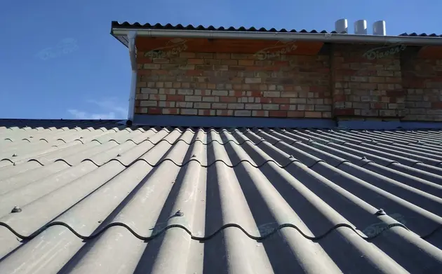 Installation of asbestos-free slate roofs