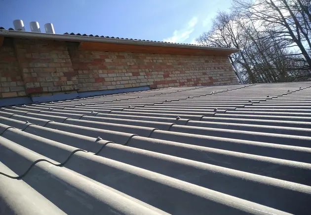 Installation of asbestos-free slate roofs