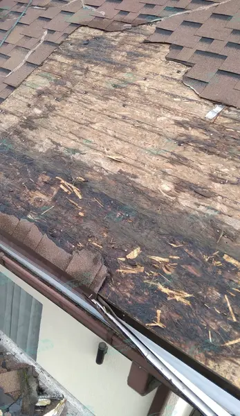 Bitumena šindeļu remonts