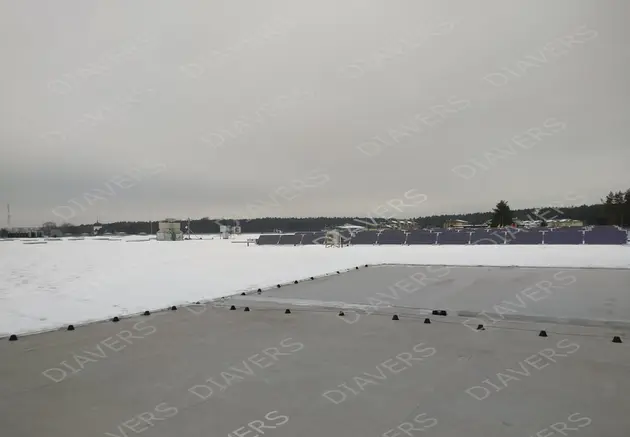 Cleaning roofs from ice, icicles