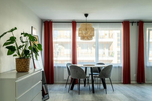 Dzīvoklis centrā ar balkonu, apartments