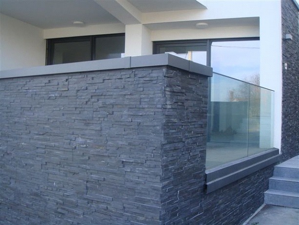 Moderni akmens apdares risinājumi arhitektūras detaļām, fasāžu elementiem