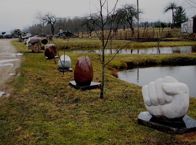Gartenskulpturen und Umweltobjekte