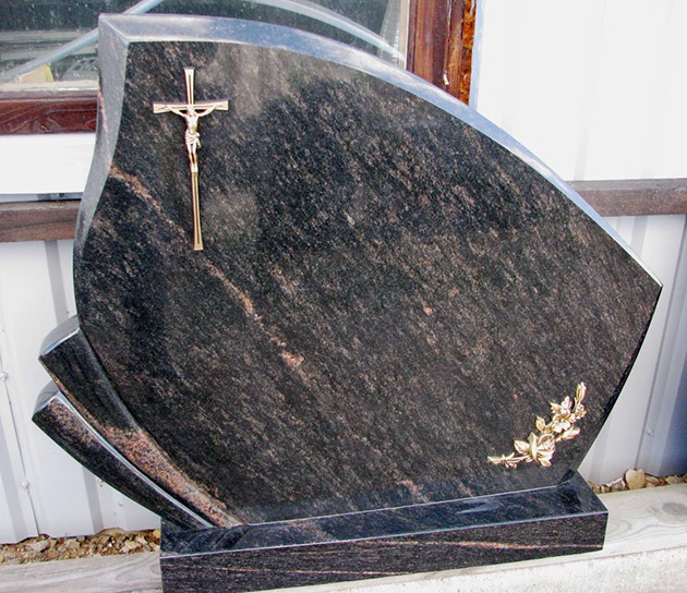 Памятники