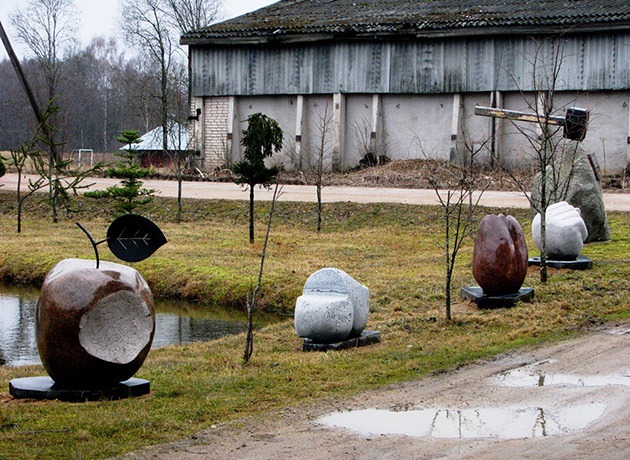 Gartenskulpturen und Umweltobjekte