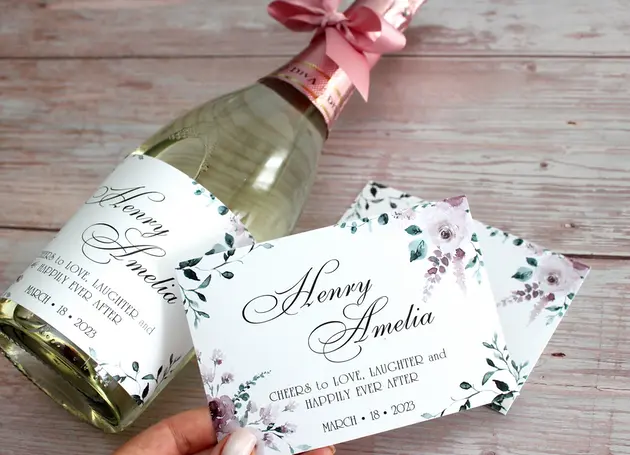 Dizainu katalogs: www.invite.lv. Pasūtīt iespējams
pa tel.: 26162047, e-mail agnese@invite.lv. Personalizēts šampanietis, Personalizētas šampanieša
pudeles, Personalizēts kāzu šampanietis, Personalizētas šampanieša pudeļu
etiķetes, Etiķetes šampanieša pudelēm, Kāzu šampanieša etiķetes, Uzlīmes
šampanieša pudelēm, Uzlīmes šampanietim, Šampanieša uzlīmes, Kāzu šampanietis, Kāzu
dekors, Kāzu dekori, Kāzu galda dekori, Kāzu galds, Kur pasūtīt šampanieša
pudeļu etiķetes?, Kur pasūtīt kāzu šampanieša uzlīmes?