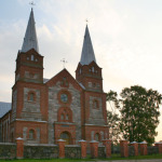 Baznīcas, dievnami