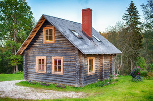 Jaunlīdumnieki, Ferienhaus