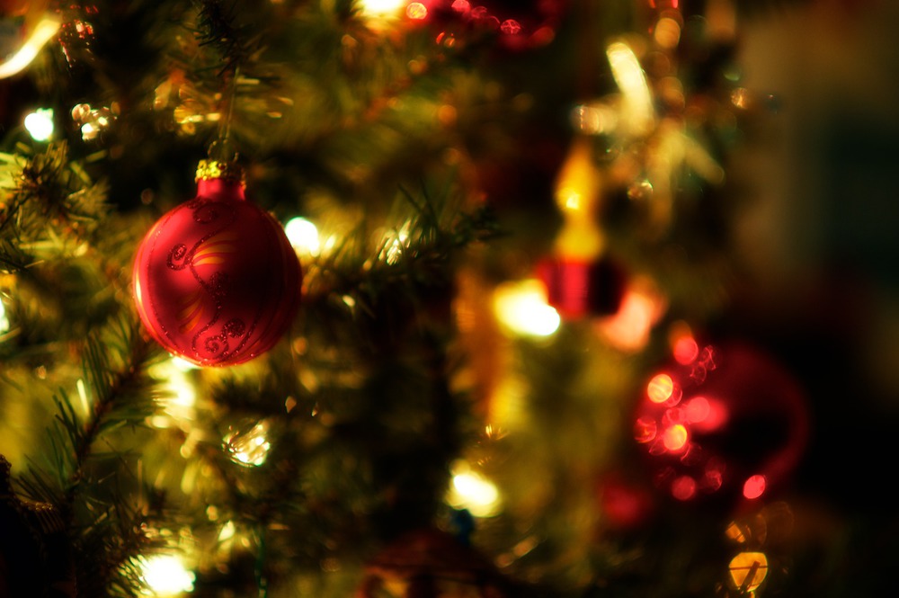 christmas-tree-balls-1-2010.jpg