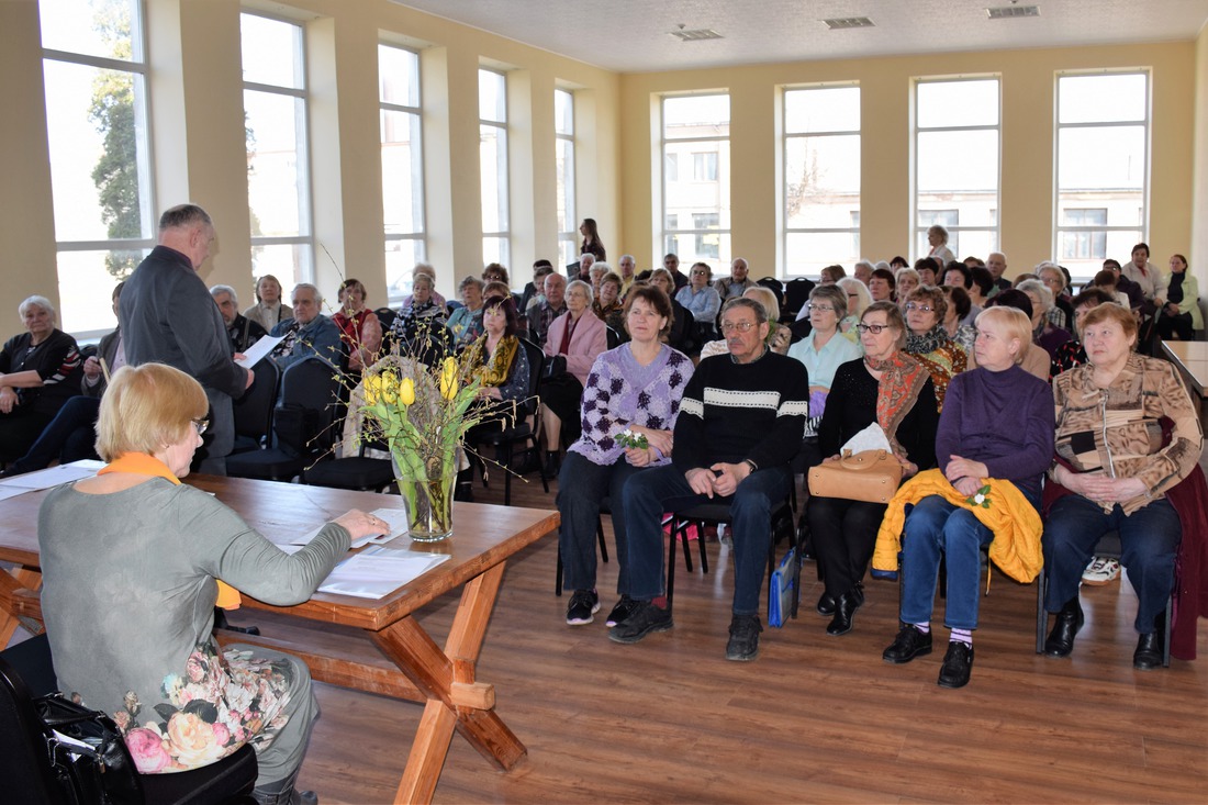 9.aprīlī Pensionāru Dienas centra zālē notika Kandavas novada pensionāru biedrības kopsapulce