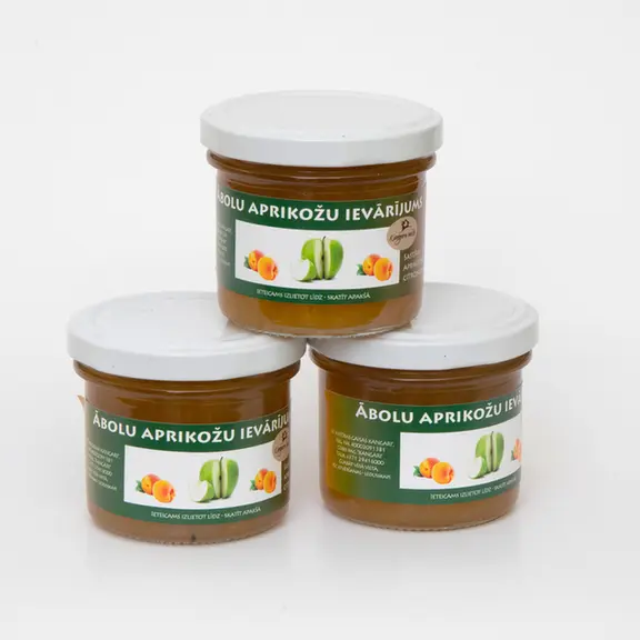 Ābolu ievārījums ar aprikozēm