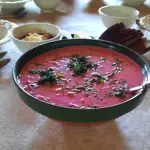 Pusdienas lauku sētā