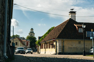 Karaliskā Zoss, guesthouse and cafe