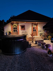 Ķegums, brīvdienu māja