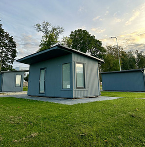 Kempings viļakas ezera krastā, Campingplatz