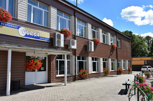 Kursa, dining facility - café