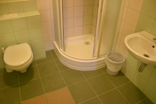 Гостиницы и ночлег