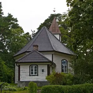 Mērsraga Evanģēliski luteriskā baznīca, церковь