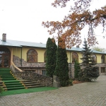 Viesu nami