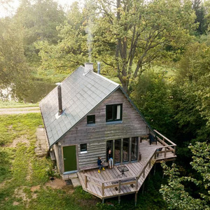 Piekūni, brīvdienu māja