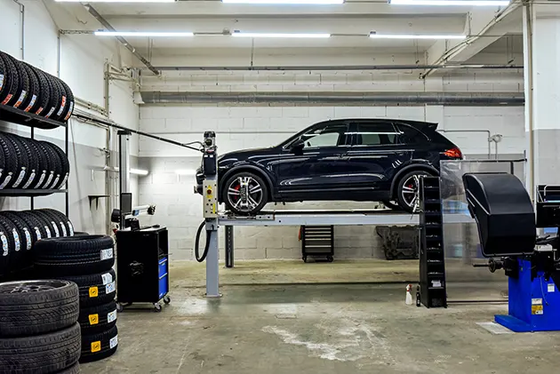 Auto savirzes regulēšanas stends