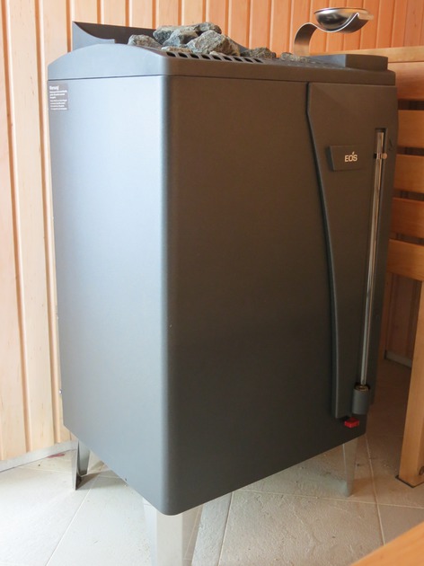 Elektriskā pirts krāsns EOS - krāsns ar iebūvētu tvaika ģeneratoru. Pirts ar lielu mitrumu, tvaika ģenerators, slapjā sauna, krievu pirts. Pirts krāsns, daudz akmeņi.