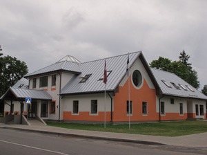 Valkas mākslas skola