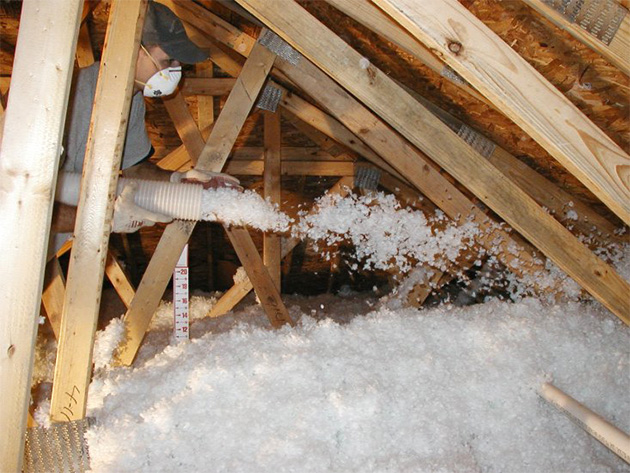 Laying mineral wool