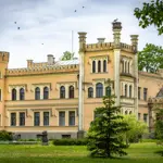 zelta-dukats-garsenes-pils-k-selis.webp