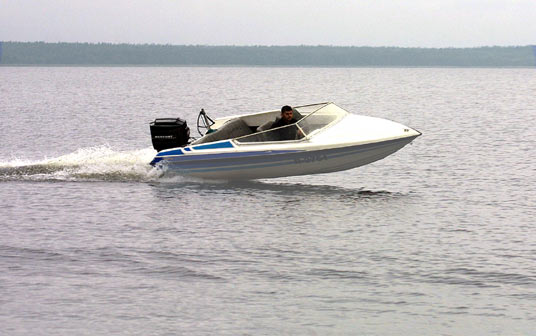 Экскурсии по озеру Усмас на моторной лодке